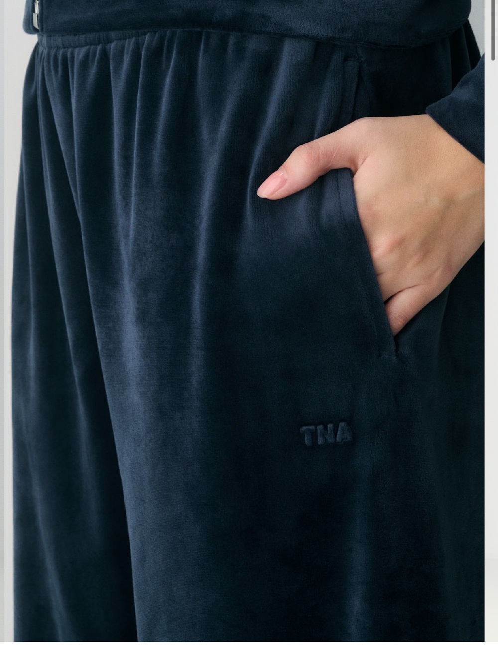 TNA Velour Loose Fit Joggers